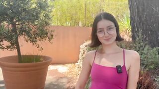 JacquieEt MichelTV Penelope 19 Years Old Cosmetics Sales Woman In Paris - Belle Jolie