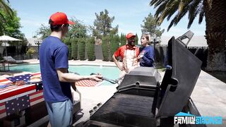 Creamy Fireworks [HD Porn] - Penelope Kay | PornMedium.com