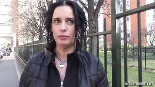 Leila, 40 Ans, Coiffeuse Et Beurette De Belgique