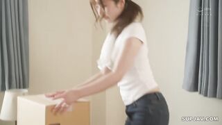 During The Moving Work, I Could Not Stand My Childhood Friend's Defenseless Big Ass And I Made Vaginal Cum Shot Many Times In The Back - Mina Kitano