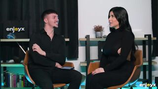 Cogiendo Sabroso Y Duro Culona De Sara Retali