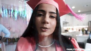 Hottie Celebrates Graduation By Fucking Three Guys ????