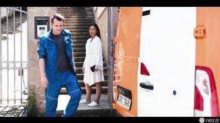 Freeze - May Thai - Clumsy