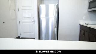 Stepsis Sneaks Into Her Stepbro's Bed In The Middle Of The Night, Leading To A Secret Handjob