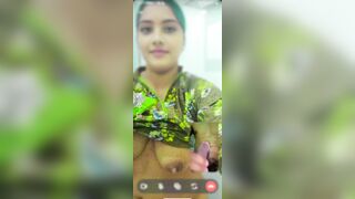 Desi Sexy girl video call sex chatting, xxx video sex chat on video call with bf