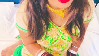 Ghar par koye nahin hai chalo step sister hum sex karate hain mujhe kandom pasand nahin hai sautele bahan please apne kapade kholo