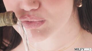 Paris Lincoln Anal Loving MILF Gets Her Ass Filled Up - Milfy