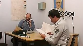 Volkspolizei rape in hautfarbener Strumpfhose Pantyhose