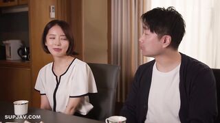 A Perverted Couple With A Hobby Of Swapping Implants An NTR Fetish Kominato Yotsuba, A Pure And Innocent Commoner Wife, Is Drowning In Immoral Pleasure After Lending A Rich