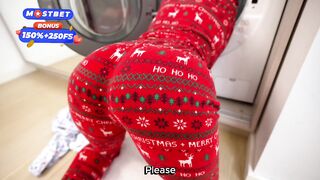 the best Christmas gift is: step sister stuck in a washing machine!