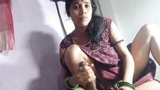 Rinki Bhabhi sucked her own dick and then inserted her dick in her pussy, Hindi story of great fucking