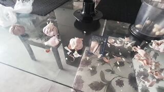 VAGABUNDA MOSTRA A BUCETA NO ESPELHO GOSTOSA